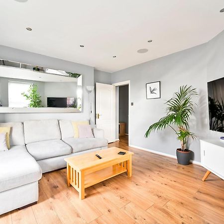 伦敦Cosy 1-Bed E15, Sleeps 4, 1 Min From Tube Station Near O2 Arena公寓 外观 照片